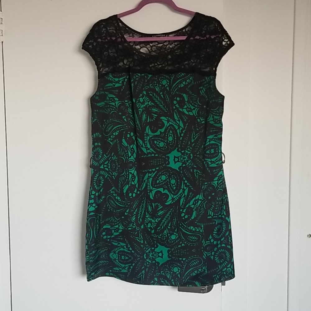 EXPRESS Green Patterened Shift Dress with Belt